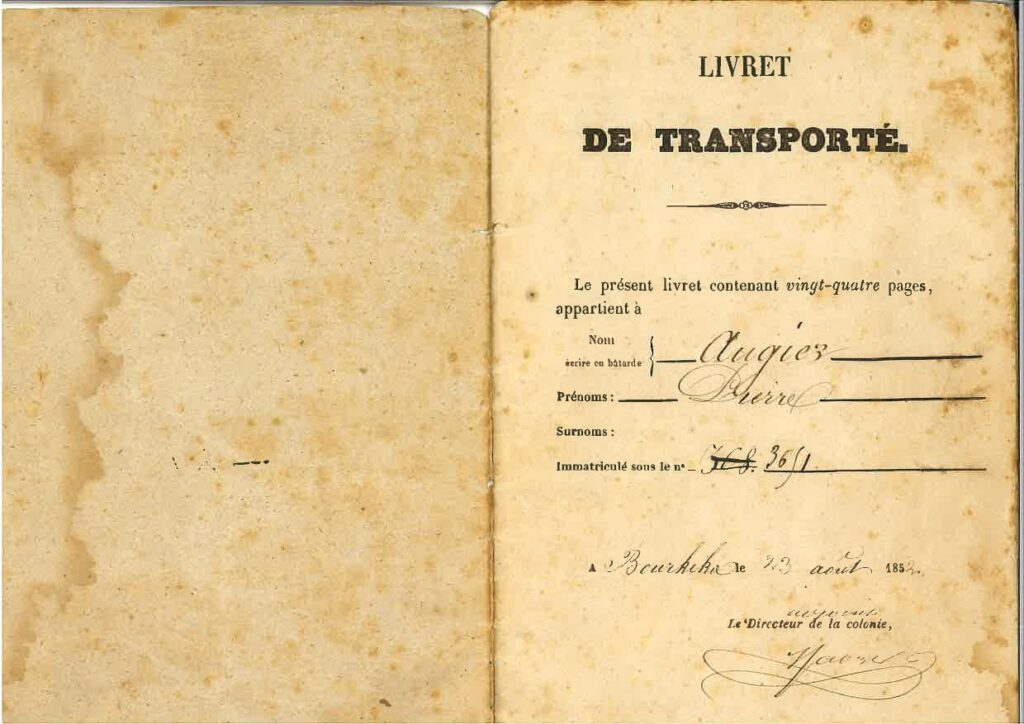 Antique French transport booklet opened to the title page 'LIVRET DE TRANSPORTÉ' with handwritten name fields on aged paper.